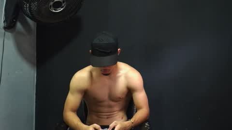 Snapshot of wesley_77 chatting on 03/20/26, 08:14 wesley_77 online show from 03/20/26, 08:14