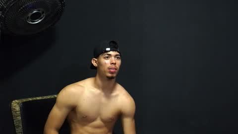 Snapshot of wesley_77 chatting on 03/22/26, 12:03 wesley_77 online show from 03/22/26, 12:03