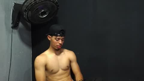 Snapshot of wesley_77 chatting on 03/26/26, 06:30 wesley_77 online show from 03/26/26, 06:30