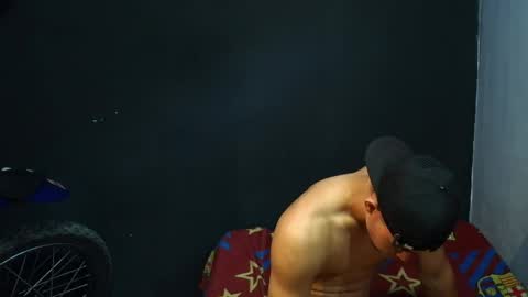 Snapshot of wesley_77 chatting on 03/29/26, 04:51 wesley_77 online show from 03/29/26, 04:51