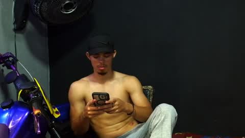 Snapshot of wesley_77 chatting on 03/31/26, 07:20 wesley_77 online show from 03/31/26, 07:20