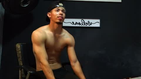 wesley_77 online show from 06/07/26, 06:44