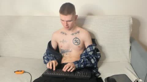 Snapshot of wesleyross chatting on 01/16/25, 02:51 Wes online show from 01/16/25, 02:51