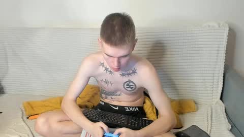 Snapshot of wesleyross chatting on 01/17/25, 12:10 Wes online show from 01/17/25, 12:10