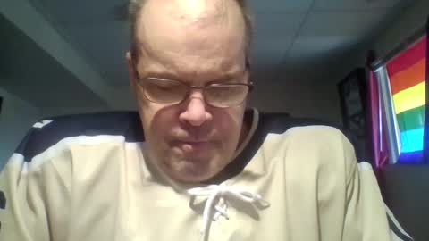 Snapshot of westcoasthockeyplayer chatting on 01/06/25, 06:52 westcoasthockeyplayer online show from 01/06/25, 06:52