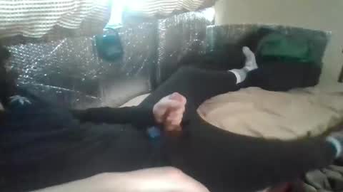 Snapshot of westsmoke chatting on 12/14/25, 03:50 westsmoke online show from 12/14/25, 03:50