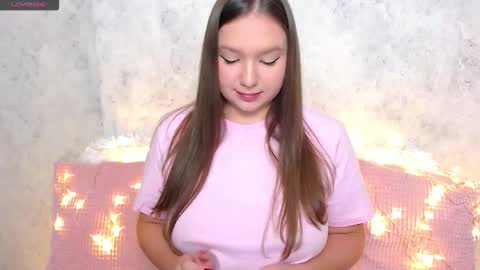 Snapshot of wet__molly chatting on 10/30/25, 08:42 molly online show from 10/30/25, 08:42