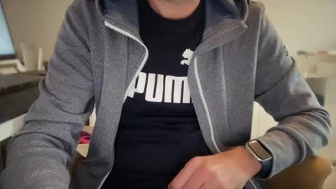 wet_adidasboy online show from 01/06/26, 11:03