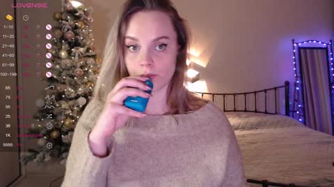 Snapshot of wet_lana chatting on 12/16/24, 03:22 Lana online show from 12/16/24, 03:22