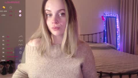 Snapshot of wet_lana chatting on 02/12/25, 06:30 Lana online show from 02/12/25, 06:30