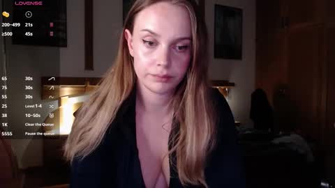 Snapshot of wet_lana chatting on 10/08/25, 06:38 Lana online show from 10/08/25, 06:38