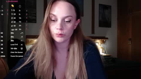 Snapshot of wet_lana chatting on 10/13/25, 05:46 Lana online show from 10/13/25, 05:46