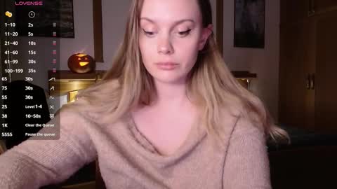 Snapshot of wet_lana chatting on 10/16/25, 06:42 Lana online show from 10/16/25, 06:42