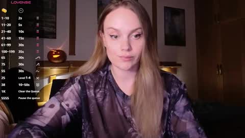 Snapshot of wet_lana chatting on 10/17/25, 05:59 Lana online show from 10/17/25, 05:59