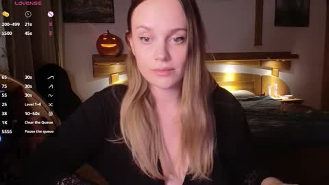 Snapshot of wet_lana chatting on 10/28/25, 07:49 Lana online show from 10/28/25, 07:49