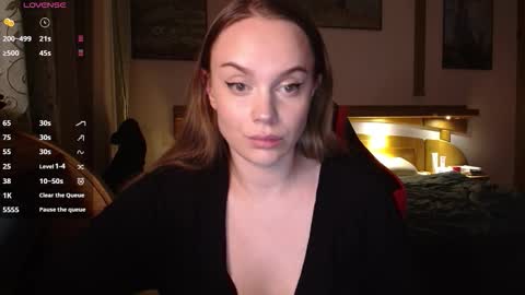 Snapshot of wet_lana chatting on 12/02/25, 05:19 Lana online show from 12/02/25, 05:19