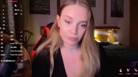 Snapshot of wet_lana chatting on 12/16/25, 09:42 Lana online show from 12/16/25, 09:42