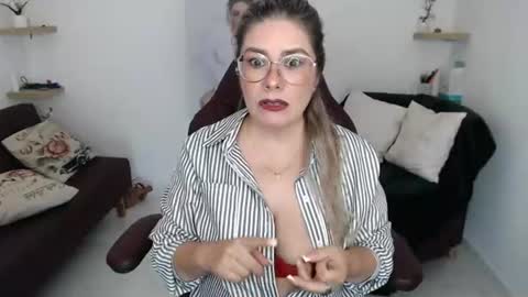 Diva online show from 07/13/26, 06:00