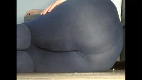 Snapshot of wet_pants2022 chatting on 02/14/25, 06:29 wet_pants2022 online show from 02/14/25, 06:29