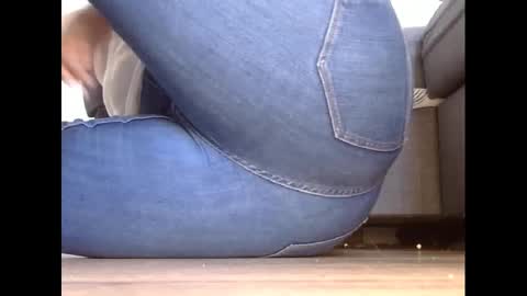 Snapshot of wet_pants2022 chatting on 03/04/25, 03:48 wet_pants2022 online show from 03/04/25, 03:48