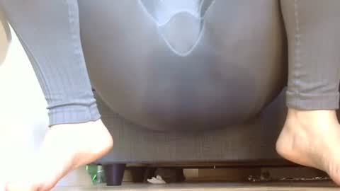 Snapshot of wet_pants2022 chatting on 10/06/25, 11:29 wet_pants2022 online show from 10/06/25, 11:29