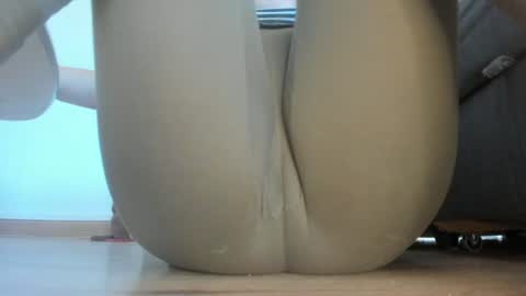 wet_pants2022 online show from 07/03/26, 09:16