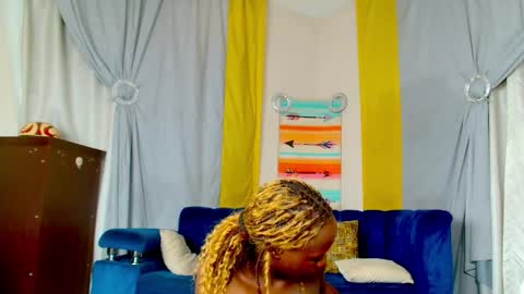 Snapshot of wet_princess1 chatting on 04/26/26, 09:12 NAYA online show from 04/26/26, 09:12