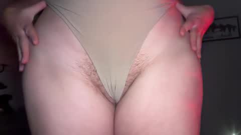 Snapshot of wet_scarlett72 chatting on 04/03/26, 01:58 Scarlett online show from 04/03/26, 01:58