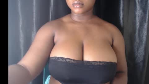 Snapshot of wet_xxpussy55 chatting on 02/13/26, 05:25 Sonia online show from 02/13/26, 05:25