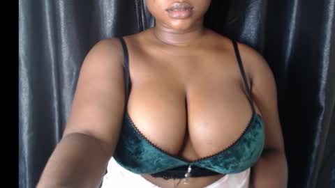 Snapshot of wet_xxpussy55 chatting on 02/22/26, 11:09 Sonia online show from 02/22/26, 11:09