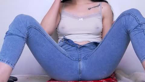 Beatrice Moan from LovenseWet from Tip MenuOpen for Private online show from 12/17/25, 11:11