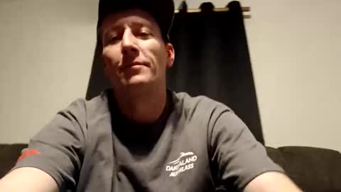 wetduck77777 online show from 12/14/25, 08:30