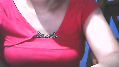 Snapshot of wethornypussy4u chatting on 07/03/26, 05:25 wethornypussy4u online show from 07/03/26, 05:25