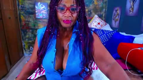 Snapshot of wethotass chatting on 04/12/26, 08:19 gina online show from 04/12/26, 08:19