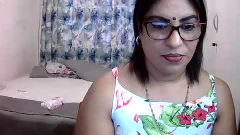 Snapshot of wetindian1971 chatting on 04/15/26, 08:54 kavita online show from 04/15/26, 08:54