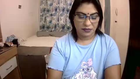 Snapshot of wetindian1971 chatting on 04/20/26, 07:11 kavita online show from 04/20/26, 07:11