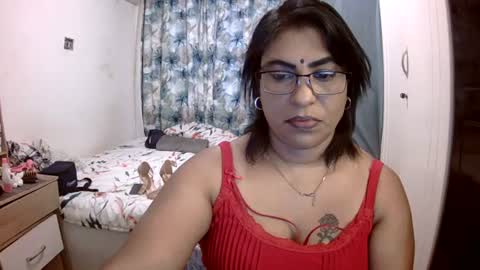Snapshot of wetindian1971 chatting on 04/28/26, 12:32 kavita online show from 04/28/26, 12:32