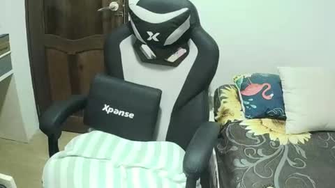 Lyns online show from 09/20/25, 04:30