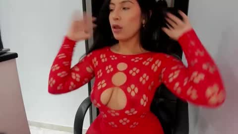 Megan Raves online show from 05/13/26, 03:31