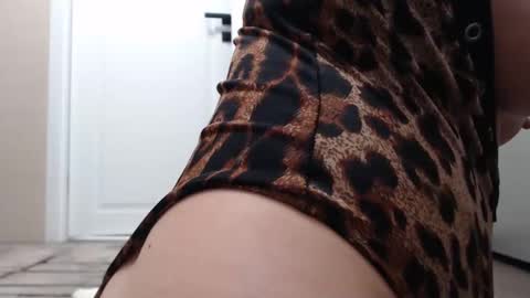 wetsexyladyy online show from 01/12/26, 06:29