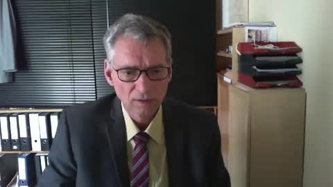 Snapshot of wetsuitedman chatting on 04/22/26, 01:34 Franz online show from 04/22/26, 01:34