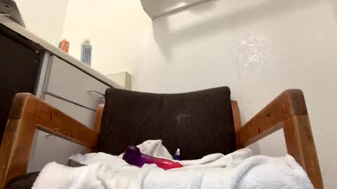 weweeworld online show from 04/17/26, 09:45