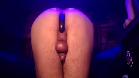 Snapshot of whaletail99 chatting on 02/02/25, 06:04 WhaleTail online show from 02/02/25, 06:04