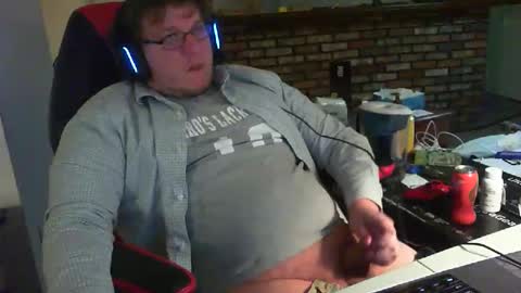 Snapshot of whateverdude555 chatting on 11/17/25, 10:15 whateverdude555 online show from 11/17/25, 10:15