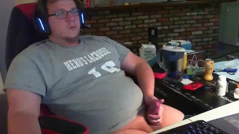 Snapshot of whateverdude555 chatting on 11/19/25, 11:49 whateverdude555 online show from 11/19/25, 11:49