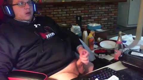 Snapshot of whateverdude555 chatting on 12/17/25, 01:55 whateverdude555 online show from 12/17/25, 01:55