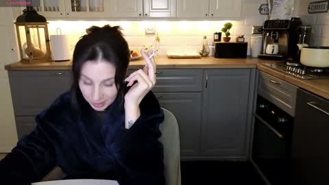 Victoria Maria online show from 01/17/25, 10:01