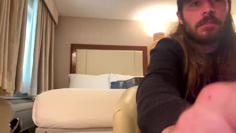 whatsup15913244 online show from 01/05/25, 11:55