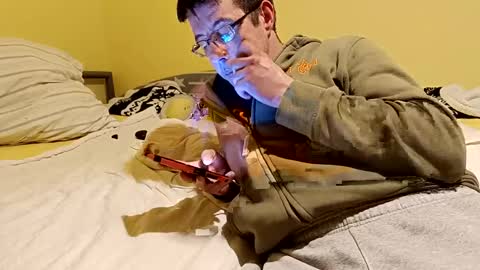 Snapshot of whatwouldyouliketosee chatting on 12/29/24, 10:25 stoffy online show from 12/29/24, 10:25