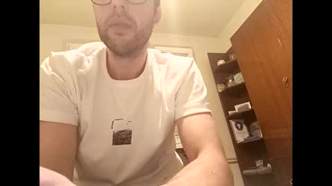 Snapshot of whatwouldyouliketosee chatting on 09/21/25, 03:30 stoffy online show from 09/21/25, 03:30